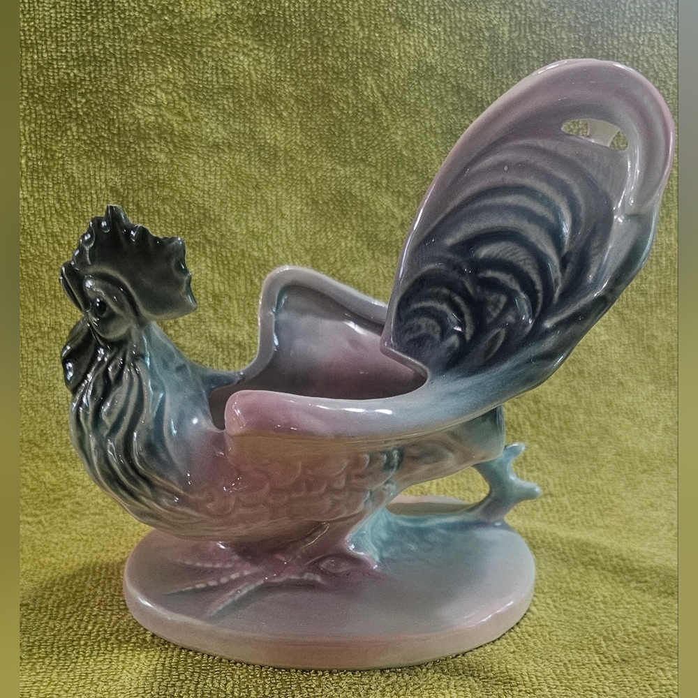 Vintage HULL USA Pottery ROOSTER Novelty 6" Planter #53 USA PINK & BLACK